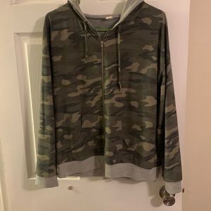 camo/gray zip up